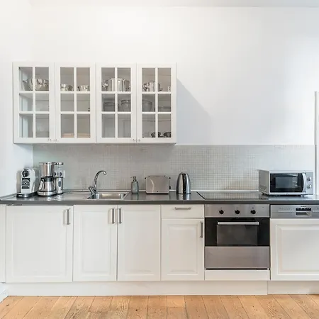 Apartmán Lofty Torstr Apartments, 4 Unique Units From 1-3 Bedrooms In Mitte, Ideal For Families & Groups, From 2 Up To 8 Guests *