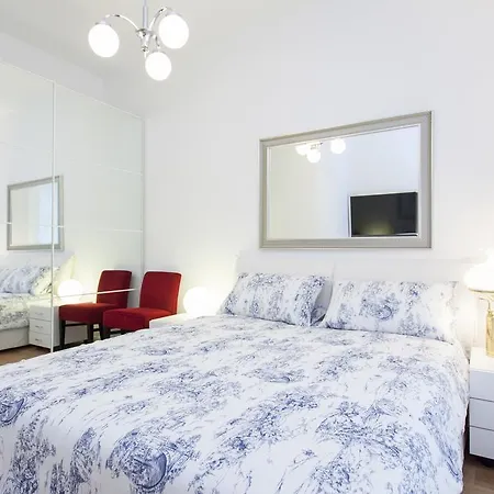 Lofty Torstr Apartments, 4 Unique Units From 1-3 Bedrooms In Mitte, Ideal For Families & Groups, From 2 Up To 8 Guests Apartmán Berlín