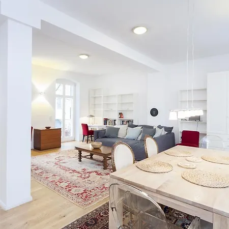 Apartmán Lofty Torstr Apartments, 4 Unique Units From 1-3 Bedrooms In Mitte, Ideal For Families & Groups, From 2 Up To 8 Guests