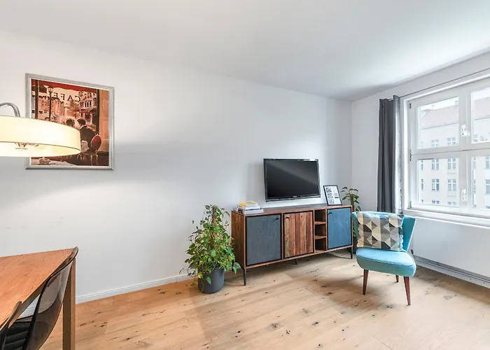 Lofty Torstr Apartments, 4 Unique Units From 1-3 Bedrooms In Mitte, Ideal For Families & Groups, From 2 Up To 8 Guests * Berlijn