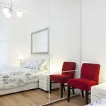 Lofty Torstr Apartments, 4 Unique Units From 1-3 Bedrooms In Mitte, Ideal For Families & Groups, From 2 Up To 8 Guests דירה