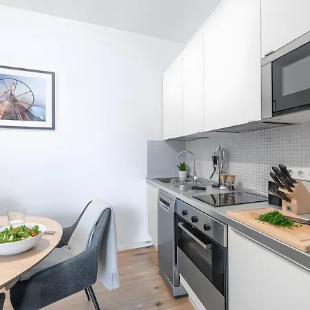 Lofty Torstr Apartments, 4 Unique Units From 1-3 Bedrooms In Mitte, Ideal For Families & Groups, From 2 Up To 8 Guests Berlin