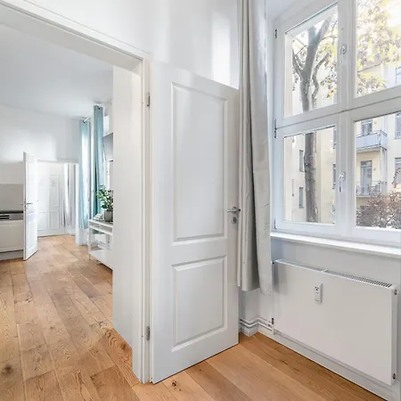 Lofty Torstr Apartments, 4 Unique Units From 1-3 Bedrooms In Mitte, Ideal For Families & Groups, From 2 Up To 8 Guests *