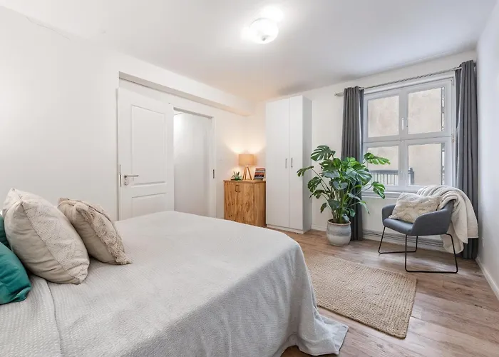 Appartamento Lofty Torstr Apartments, 4 Unique Units From 1-3 Bedrooms In Mitte, Ideal For Families & Groups, From 2 Up To 8 Guests *