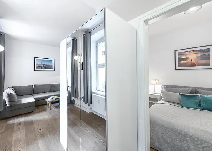 Lofty Torstr Apartments, 4 Unique Units From 1-3 Bedrooms In Mitte, Ideal For Families & Groups, From 2 Up To 8 Guests