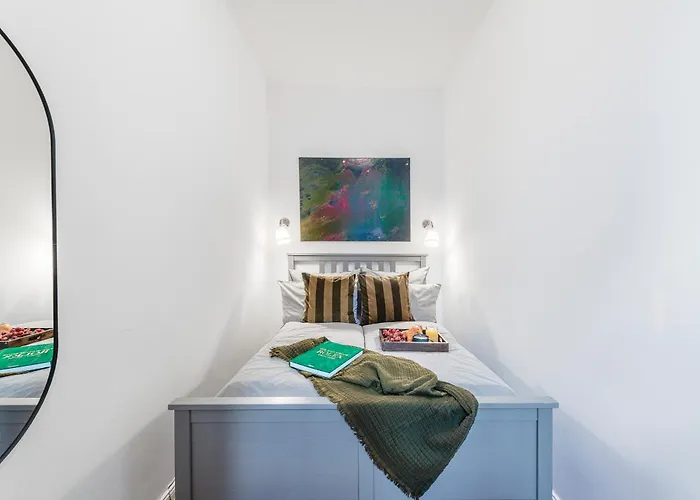 Lofty Torstr Apartments, 4 Unique Units From 1-3 Bedrooms In Mitte, Ideal For Families & Groups, From 2 Up To 8 Guests برلين