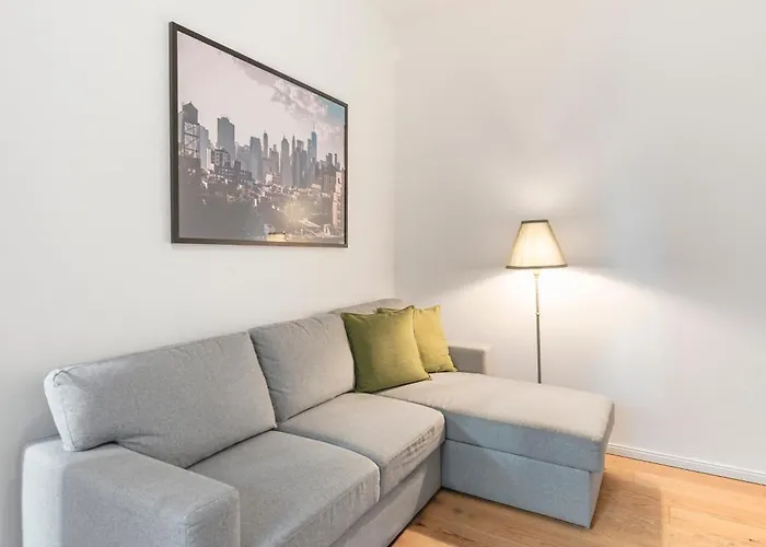 아파트 Lofty Torstr Apartments, 4 Unique Units From 1-3 Bedrooms In Mitte, Ideal For Families & Groups, From 2 Up To 8 Guests 베를린