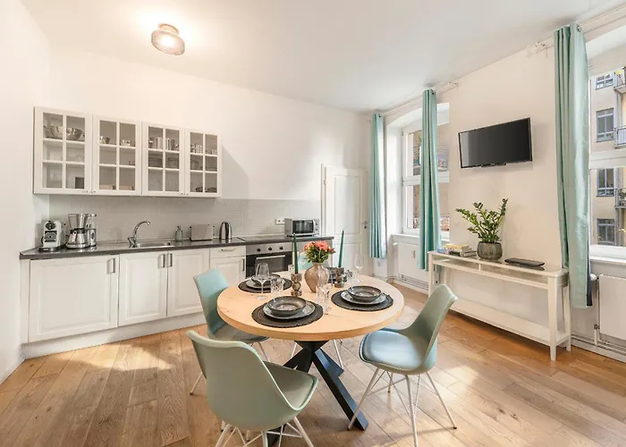 Lofty Torstr Apartments, 4 Unique Units From 1-3 Bedrooms In Mitte, Ideal For Families & Groups, From 2 Up To 8 Guests * Berlin