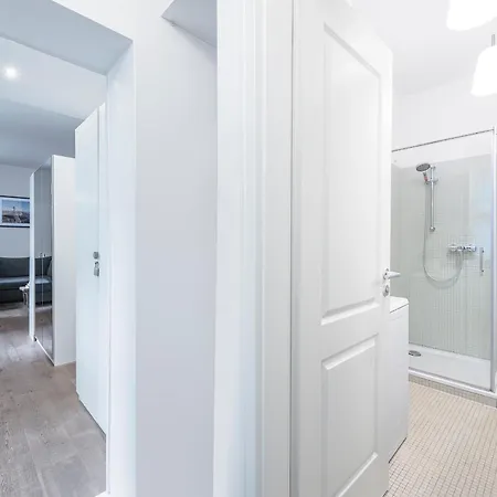 Lofty Torstr Apartments, 4 Unique Units From 1-3 Bedrooms In Mitte, Ideal For Families & Groups, From 2 Up To 8 Guests * Berlin
