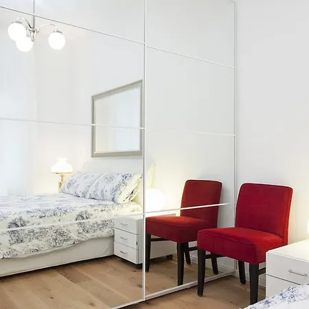 Lofty Torstr Apartments, 4 Unique Units From 1-3 Bedrooms In Mitte, Ideal For Families & Groups, From 2 Up To 8 Guests Apartment