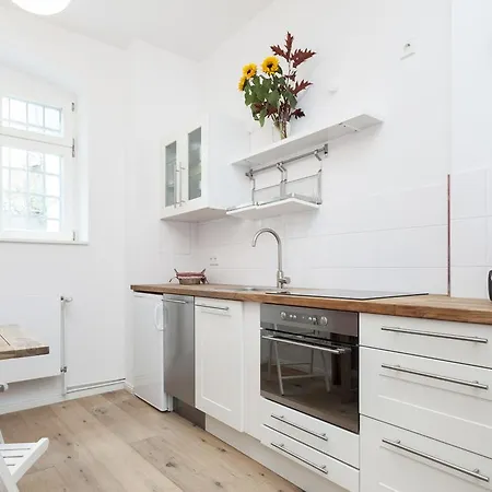 Lofty Torstr Apartments, 4 Unique Units From 1-3 Bedrooms In Mitte, Ideal For Families & Groups, From 2 Up To 8 Guests Διαμέρισμα