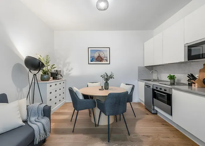 Lofty Torstr Apartments, 4 Unique Units From 1-3 Bedrooms In Mitte, Ideal For Families & Groups, From 2 Up To 8 Guests *