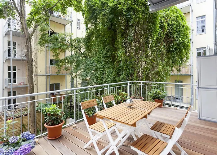 Apartamento Lofty Torstr Apartments, 4 Unique Units From 1-3 Bedrooms In Mitte, Ideal For Families & Groups, From 2 Up To 8 Guests *